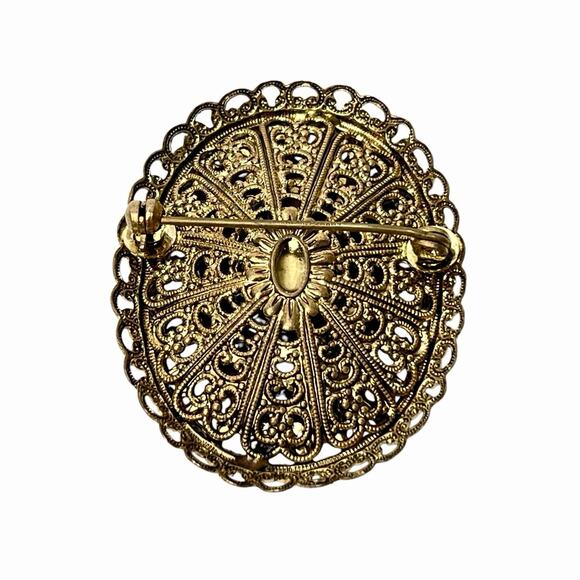 Vintage Cabochon Brooch White Glass Gold Tone Dog Tooth Prongs Filigree Large - Picture 6 of 12